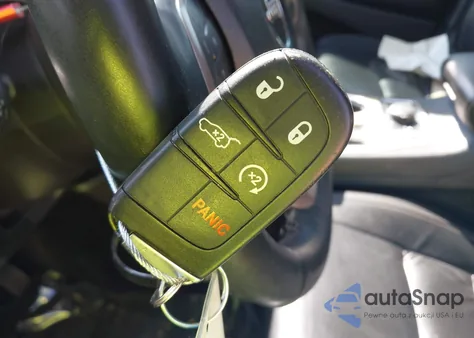 2017 Jeep Grand Cherokee Limited 4X4 z USA, uszkodzony, nr VIN 1C4RJFBG3HC735616